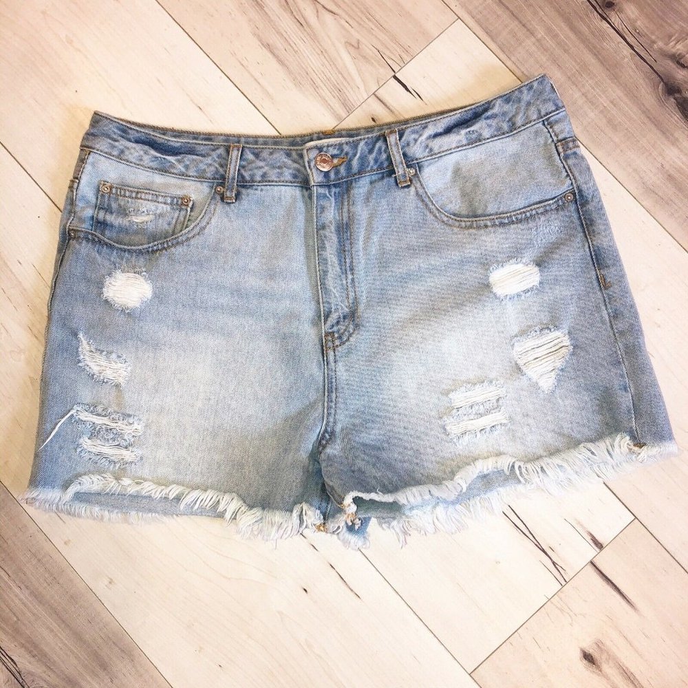 Forever 21 Distressed Cutoff Shorts High Rise 12"